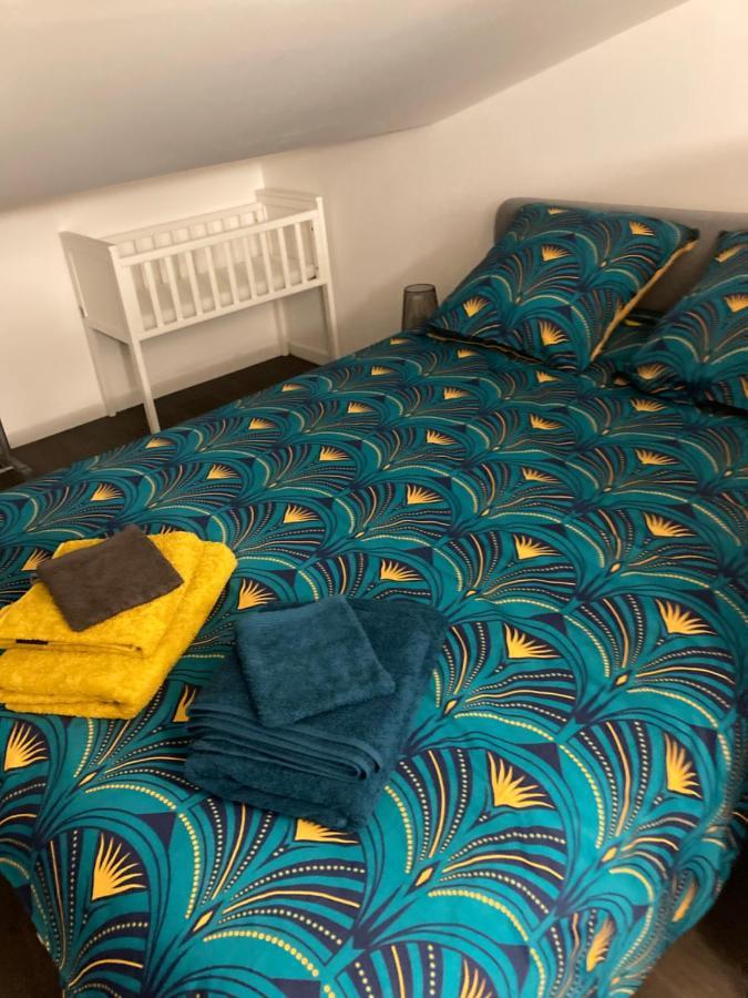 Au Havre De Paix Apartman Garéoult Kültér fotó